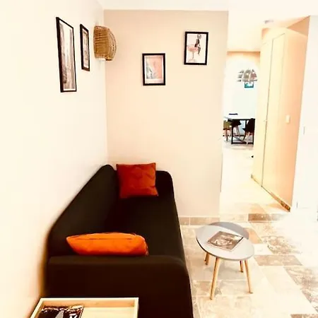 Stylish Loft 17- 3 Bdrs - 2 Bathrs - 7 Pers Appartamento